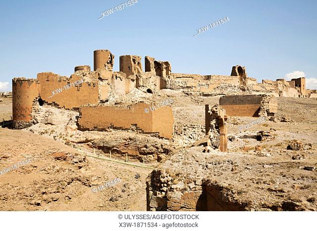 walls and building, ani ruins, kars area, north-eastern anatolia, turkey, asia