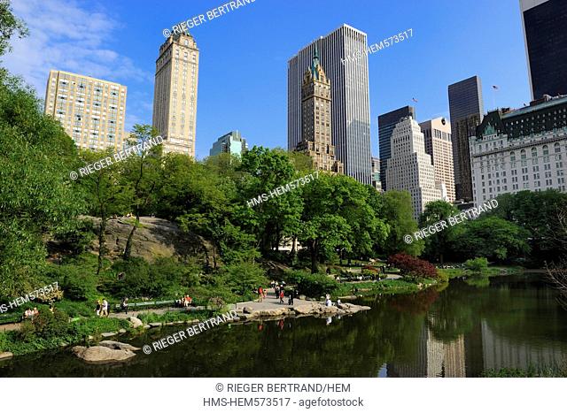 United States, New York City, Manhattan, Central Park, lake called the Pond