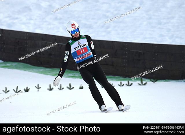 01 January 2022, Bavaria, Garmisch-Partenkirchen: Nordic skiing/ski jumping: World Cup, Four Hills Tournament, large hill, men, 2nd round