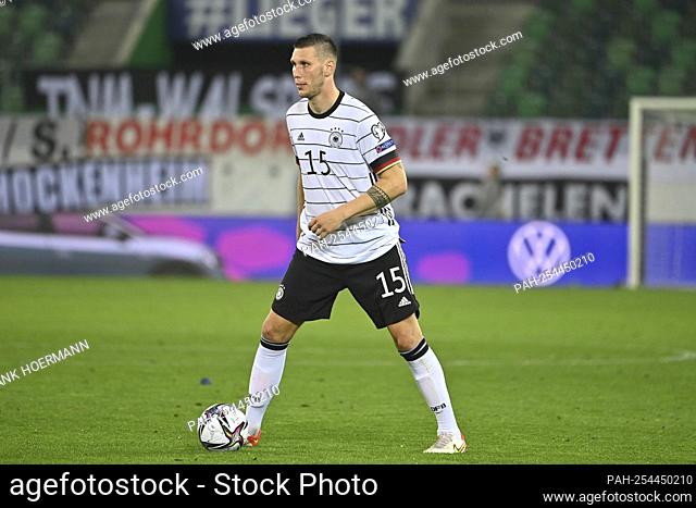 Niklas SUELE (GER), action, single action, single image, cut out, whole body shot, whole figure. Soccer Laenderspiel, World Cup Qualification Group J matchday 4