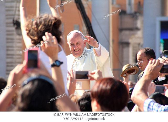 Rome, Italy 19th October 2014 - People at the beatification ceremony of Pope Paul VI at Saint Peter's Square in the Vatican, Rome, Italy