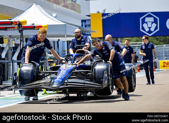 Williams Racing team, F1 Grand Prix of Miami at Miami International Autodrome on May 5, 2022 in Miami, United States of America. (Photo by HIGH TWO)