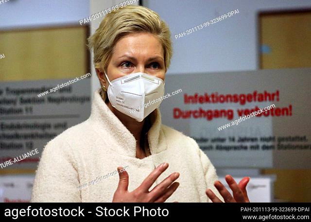 13 November 2020, Mecklenburg-Western Pomerania, Rostock: During her visit to the University Medical Center, Manuela Schwesig (SPD)