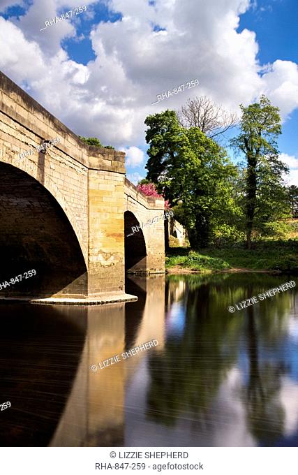 Bridge over the River Wharfe between Boston Spa and Thorp Arch, West Yorkshire, Yorkshire, England, United Kingdom, Europe