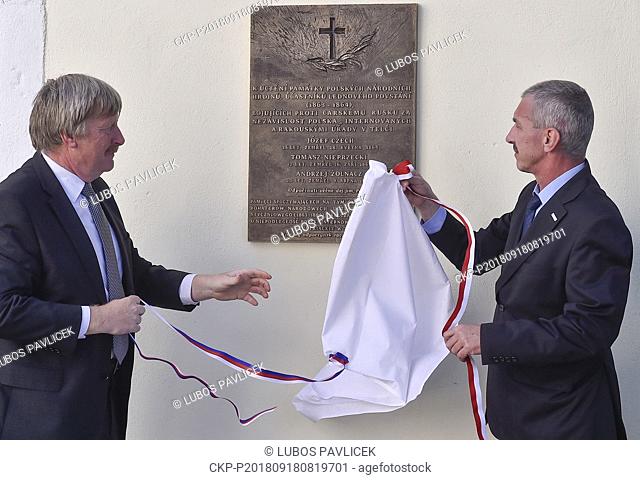 Telc today on Tuesday, September 18, 2018, unveiled two plaques commemorating more than 130 Polish patriots who were interned in the town after an anti-Russian...
