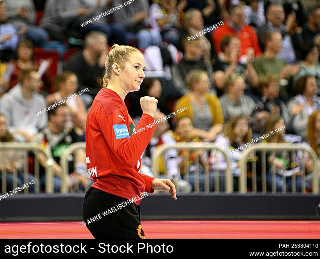 jubilation goalhueterin / goalwart Katharina FILTER (GER) gesture, gesture, handball day, women's Laenderspiel, friendly game