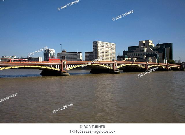 vauxhall bridge river thames london england