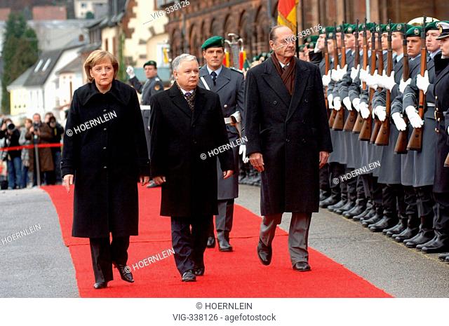 German Federal Chancellor Angela Merkel wellcomes french president Jacques Chirac as well as the polish prime minister Lech Kaczynski at Mettlach in Saarland -...