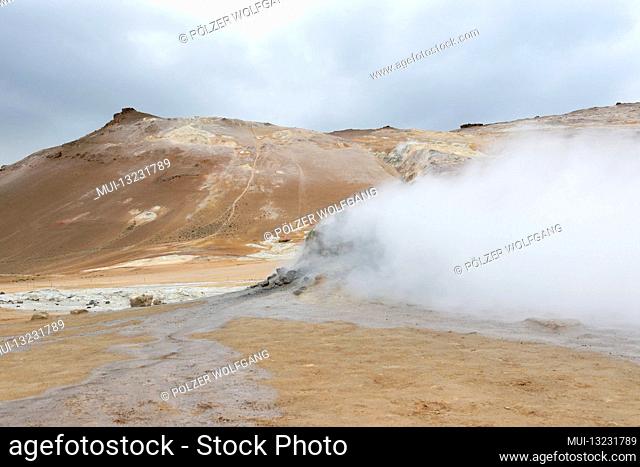 Namafjall, fumarole, solfataras, hot mud pots or mud bubbles in Northern Iceland, Hverir, Hverarond, Myvatn Region, Hveraroend