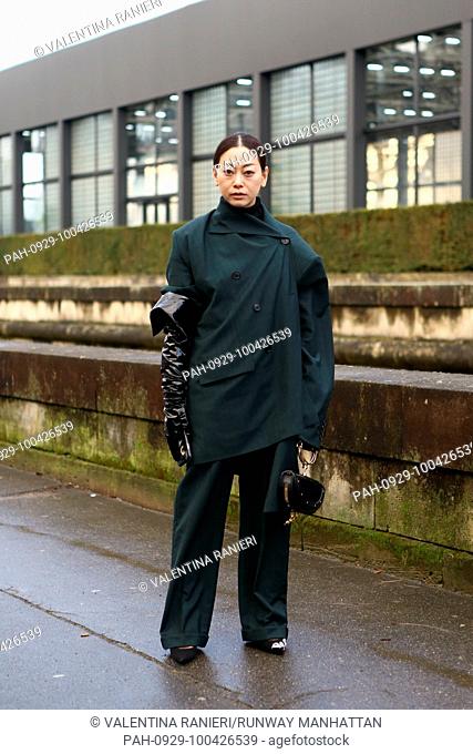 Maiko Shibata arriving at the Valentino show during Paris Fashion Week - March 4, 2018 - Photo: Runway Manhattan/Valentina Ranieri ***For Editorial Use Only***...