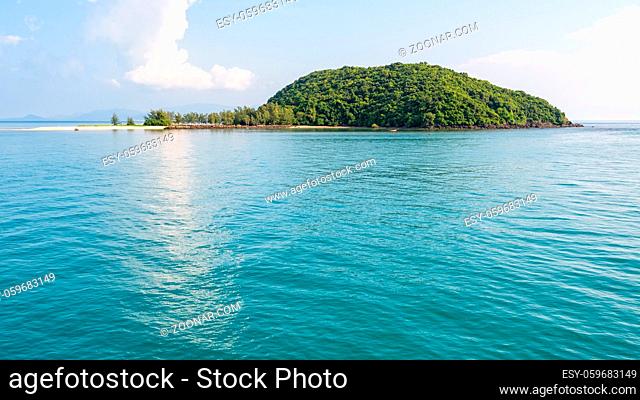 Beautiful nature landscape of blue sea and sky in summer at Ko Tae Nai small island near Ko Pha Ngan in Gulf of Thailand is a famous attractions of Surat Thani...