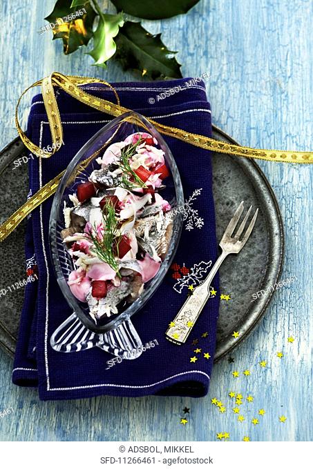 Herring salad with beetroot and crème fraîche sauce