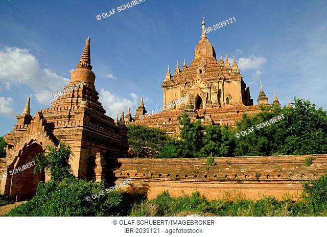 Htilominlo Temple, with over 60 meters the highest building in Bagan from the 13th Century, one of the last great temples built before the fall of the Bagan...