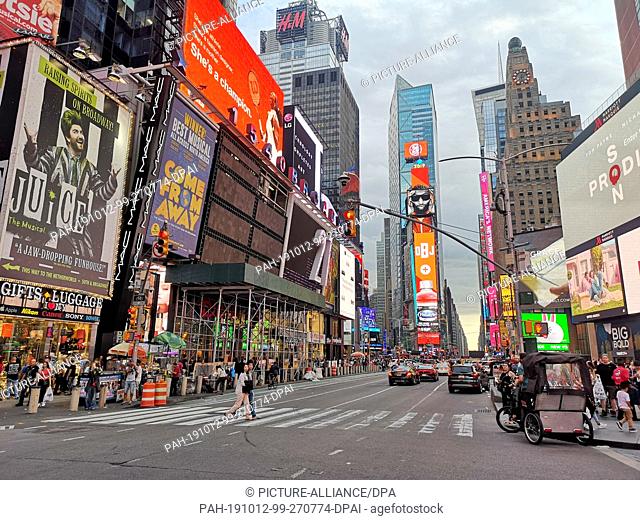 08 September 2019, US, New York: Times Square in Manhattan. Photo: Alexandra Schuler/dpa. - New York/New York/US