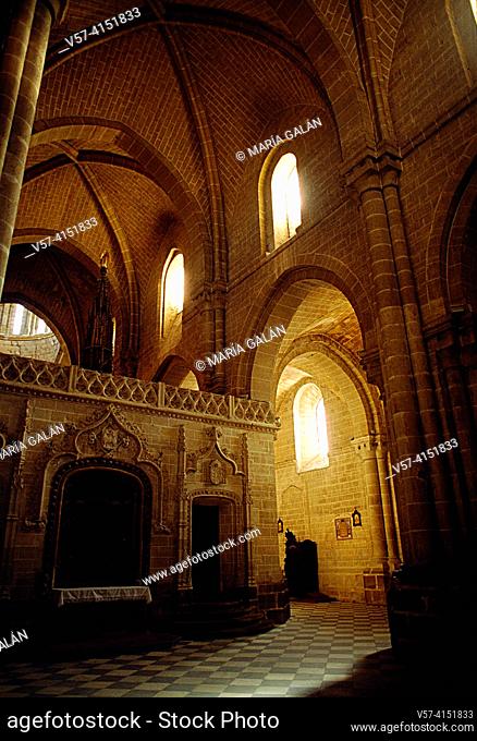 Cathedral, indoor view. Zamora, Spain