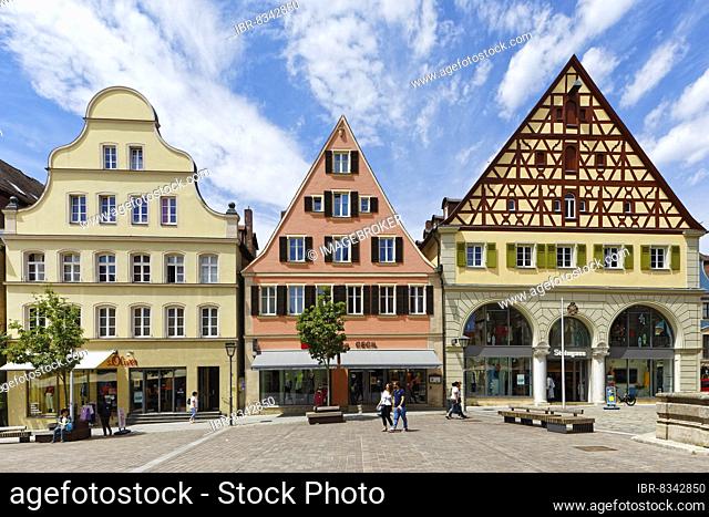 Town houses, shops, buildings left Baroque 1845, right half-timbered house 1685, market place, Weißenburg, Middle Franconia, Franconia, Bavaria, Germany, Europe