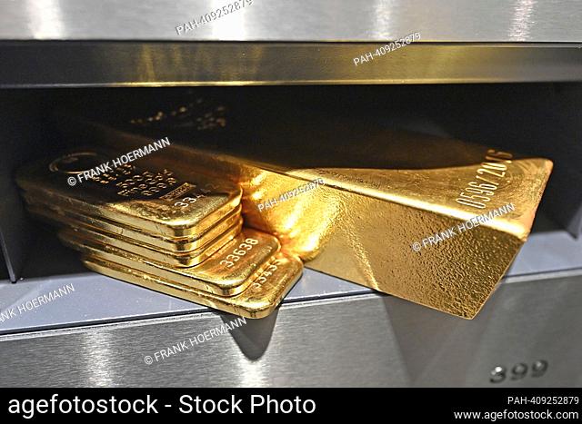 Gold bars in a safe deposit box, gold, fine gold 999.9 precious metal, investment, inventory in the vault of Goldhaus Pro Aurum in Munich. ?