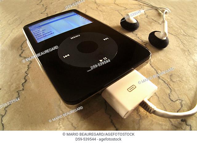 Video Ipod MP3 player with earphones