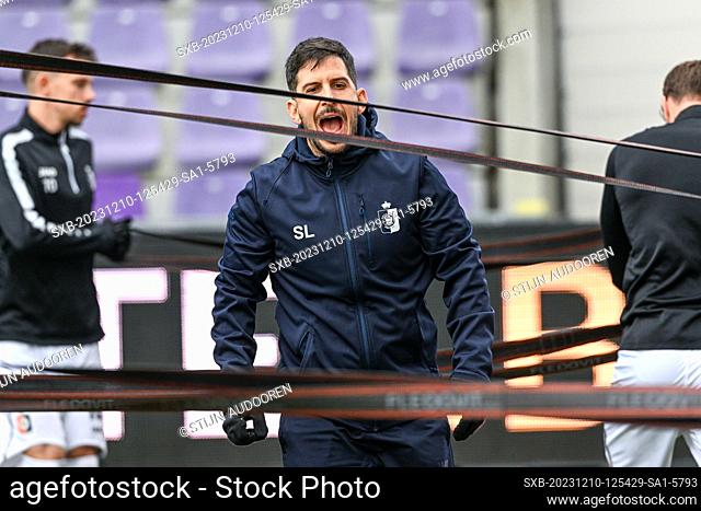Warming-up Strength and conditioning coach/ recovery coach Samuel Lopez Mariscal of KMSK Deinze pictured before a soccer game between Beerschot and KMSK Deinze...
