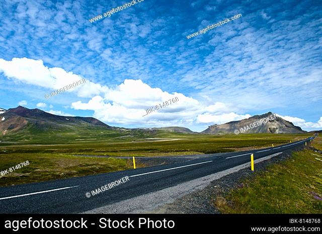 Road on Snæfellsnes Peninsula, Snæfellsjökull National Park, West Iceland, Iceland, Europe