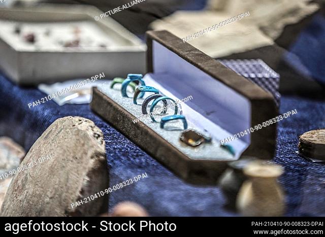 10 April 2021, Egypt, Luxor: Ancient Egyptian artefacts are seen at the site of the newly discovered 3, 000-year-old ""lost city"" in present-day Luxor