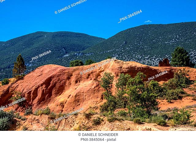 France, Vaucluse, Rustrel, Provencal Colorado landscape