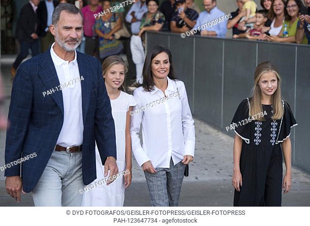 King Felipe VI. from Spain, Princess Sofia of Spain, Queen Letizia of Spain and Princess Leonor of Spain visit Juan Carlos after his heart surgery at the...