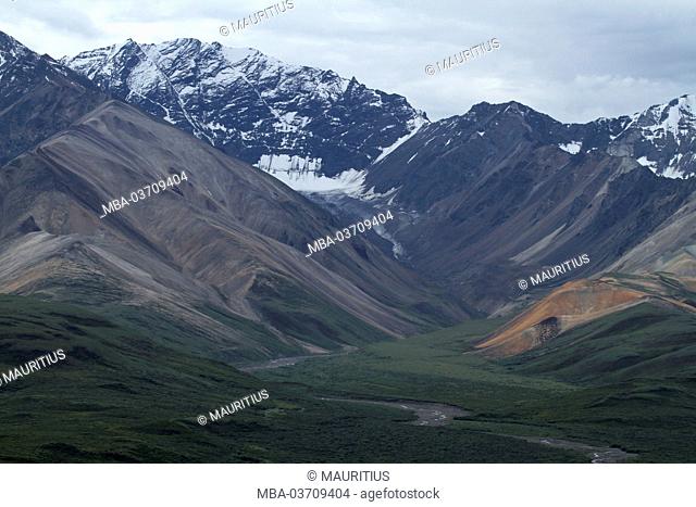 North America, USA, Alaska, Denali national park, mountains in the Alaska Range