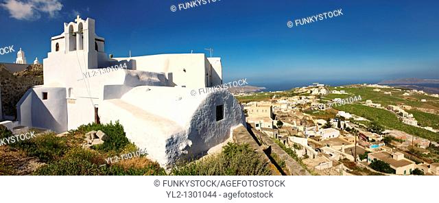 Chapel and churches of Pyros, Santorini, Greece