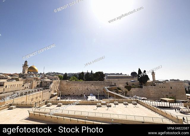 Illustration picture shows a general view of the Western wall in Jerusalem with the Dome of the Rock Mosque in the Al-Aqsa Mosque complex in the background in...