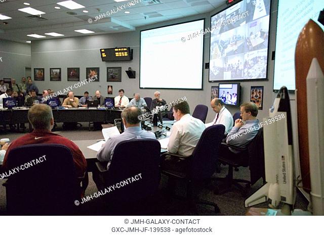 STS-114 Mission managers and other staff members participate in an integrated, long duration simulation for return to flight orbital activities