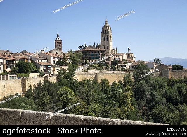 VIEWS OF THE CITY CITY AND THE CATHEDRAL AND THE WALL OF SEGOVIA