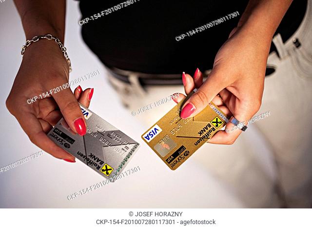 credit cards, credit and debit card, VISA, online payments, online banking, credit cards, online shopping CTK Photo/Josef Horazny, Martin Sterba