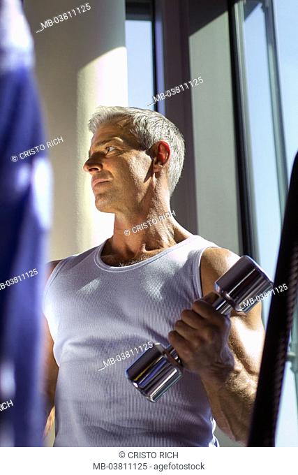 Fitness studio, man, middle age,  Barbell training, Halbporträt,   Series, 40-50 years, 45 years, grey-haired, smiling, cheerfully, gaze side, short barbell