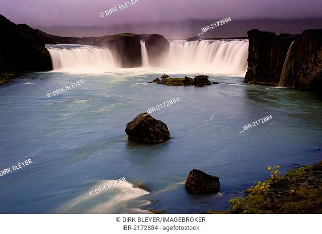 Goðafoss, Godafoss Waterfall on the Skjálfandafljót River, ring road, Norðurland, Nordurland eystra, North-East Iceland, Iceland, Europe