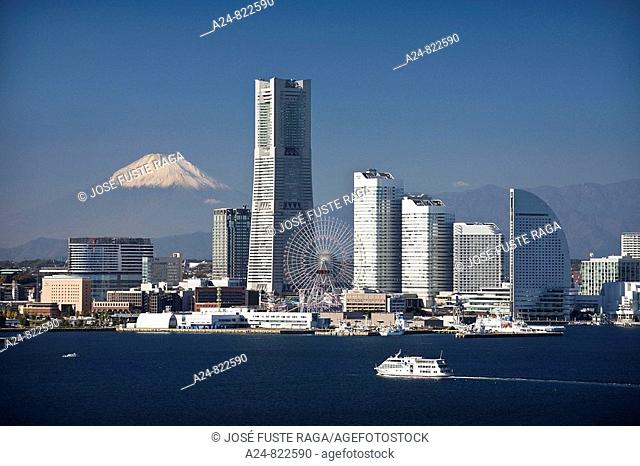 Landmark building and Mount Fuji in background, Yokohama City, Japan (November 2008)