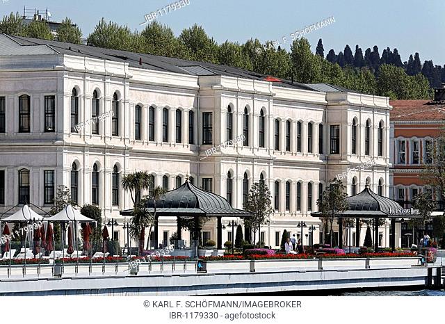 Ciragan Palace Kempinski, palace hotel in the Ottoman style, Bosphorus, Besiktas, Istanbul, Turkey