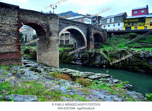 Roman bridge over Sil river of Sobradelo, Orense, Spain
