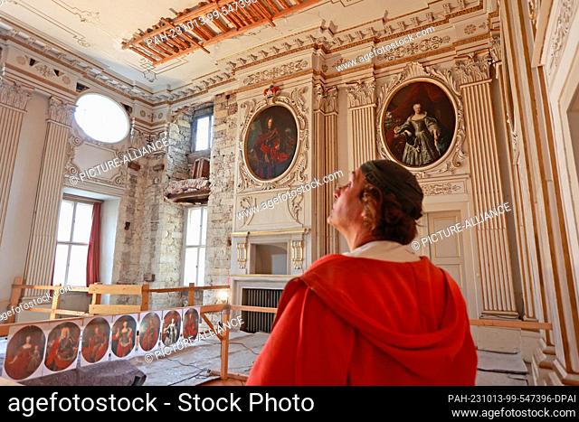 PRODUCTION - 12 October 2023, Saxony-Anhalt, Blankenburg: View of the partially renovated Imperial Hall of the Guelph Palace in Blankenburg