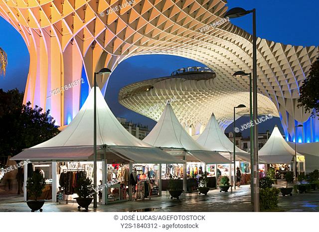 Plaza de la Encarnacion, Metropol Parasol and artisan kiosks, Seville, Spain