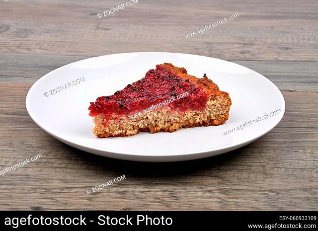 Johannisbeerkuchen auf Holz - Red currant cake on wood