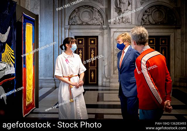 King Willem-Alexander of The Netherlands at the Royal Palace in Amsterdam, on October 08, 2020, to hand out the Koninklijke Prijs voor Vrije Schilderkunst 2020