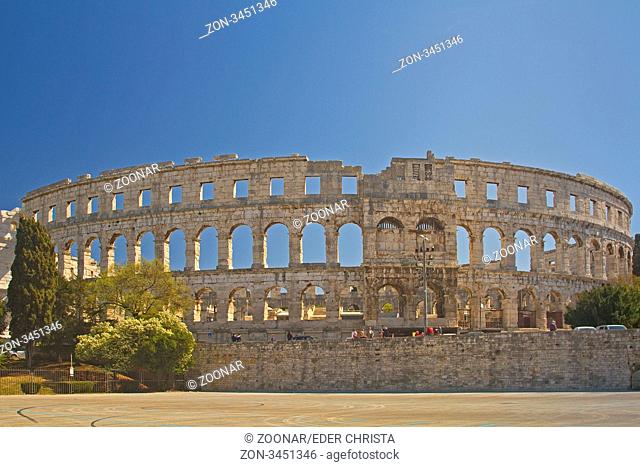 Das römische Amphitheater in Pula bekannt wegen seiner hervorragenden Akkustik ist auch heute noch Veranstaltungsort für viele Konzerte