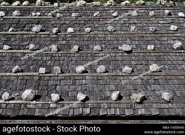 Germany, Bavaria, Upper Bavaria, Berchtesgaden, Ramsau, Klausbachtal, Hirschbichl, Bindalm, hut roof, wooden shingles weighted with stones