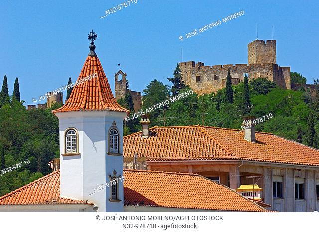 View of Tomar with Castle and Convent of the Order of Christ in background, Tomar, Santarem District, Ribatejo, Portugal