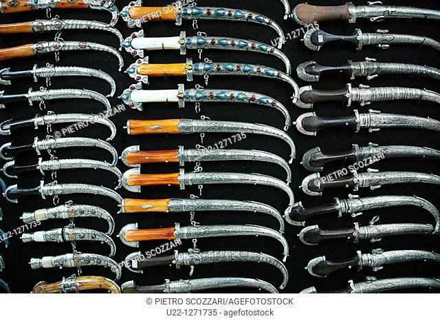 Meknes (Morocco): Moroccan knives, sold in a shop as souvenirs to tourists