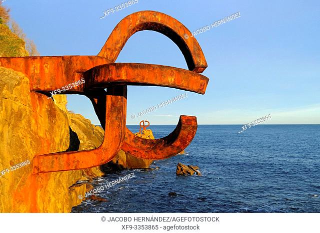 Peines del Viento. Sculpture by Eduardo Chillida. La Concha Bay.San Sebastián. Donostia. Guipúzcoa province. País Vasco. Spain