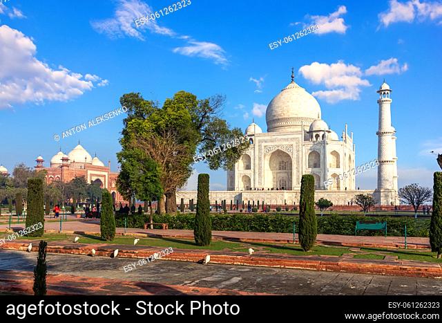 Taj Mahal, famous landmark of India, Agra