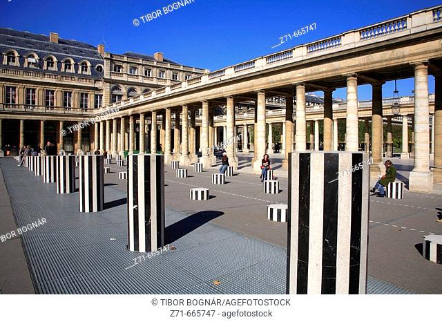 France, Paris, Palais Royal, Cour d'honneur