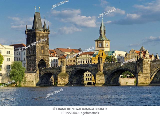 Karluv most, Charles Bridge, across the Vltava river, Prague, Czech Republic, Europe